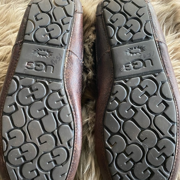 UGG MENS ASCOT LEATHER SLIPPERS COMFORT & DURABILITY - Picture 3 of 8